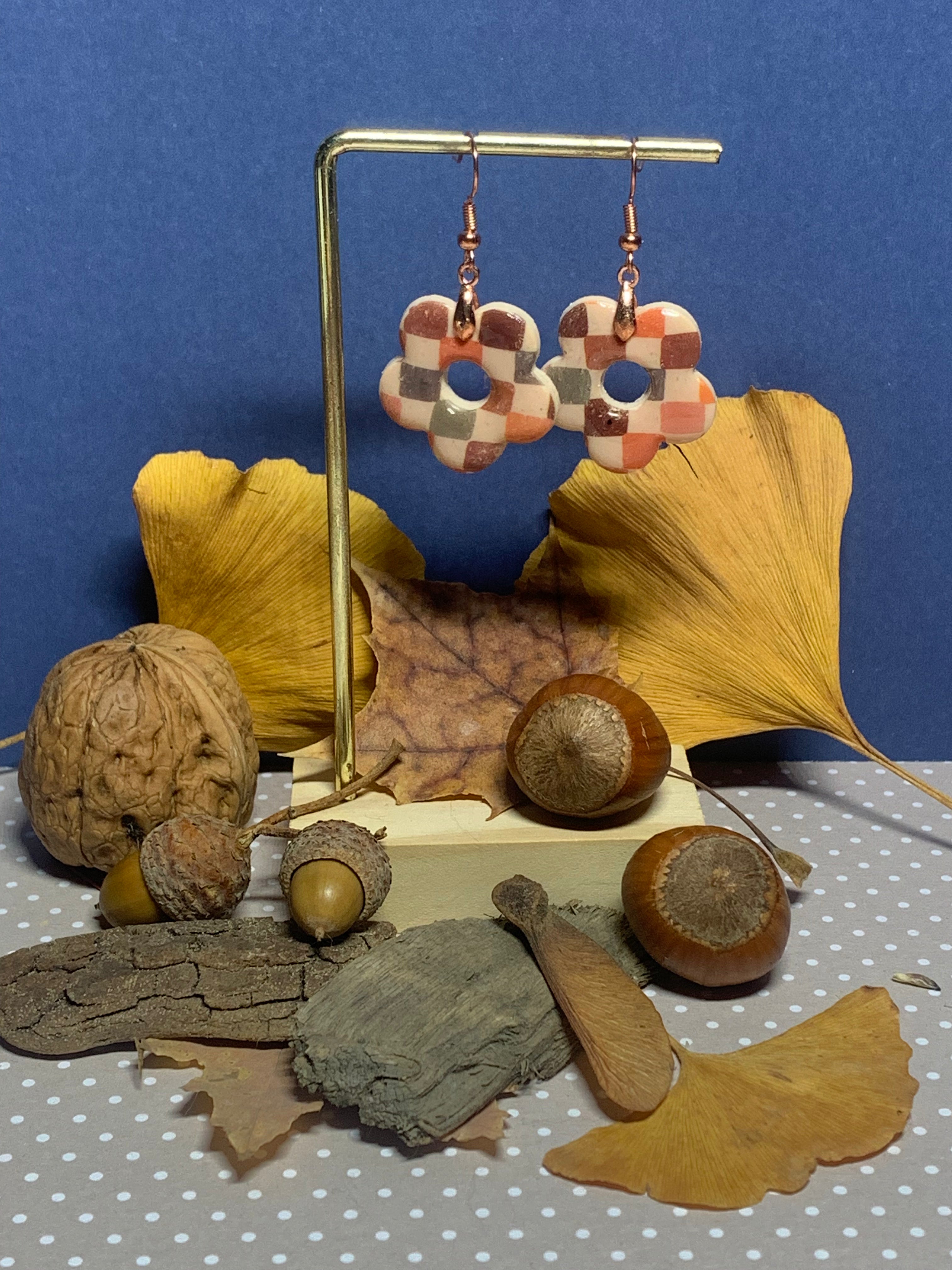 Parfums d'Automne - Dormeuses Marguerite Epouvantail Beige